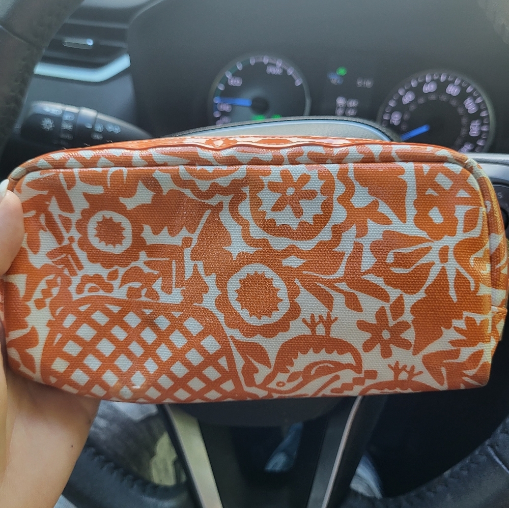 Beautiful vibrant orange 🍊 TORY BURCH cosmetic 💄 bag! GORGEOUS 💓 - Picture 2 of 5
